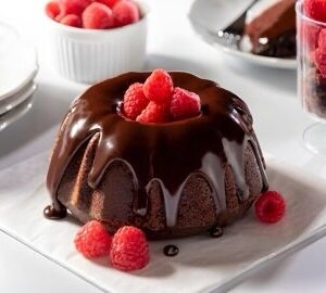 Pastel chocolate pequeño